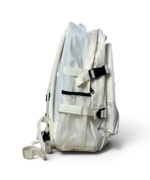 CHELSEA New York(チェルシーニューヨーク)の「KANGOL BOX MESHPOCKET BP 25L(バックパック/リュック・レディース・ブラック/ベージュ/オフホワイト/チャコールグレー・FREE)」の17枚目の写真