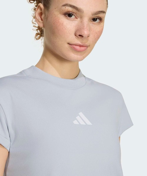 adidas（アディダス）の「adidas Z.N.E. ベビーTシャツ / アディダス adidas（Tシャツ/カットソー・レディース・シルバー・XX-LARGE/LARGE/MEDIUM/SMALL/X-LARGE/X-SMALL）」の3枚目の写真