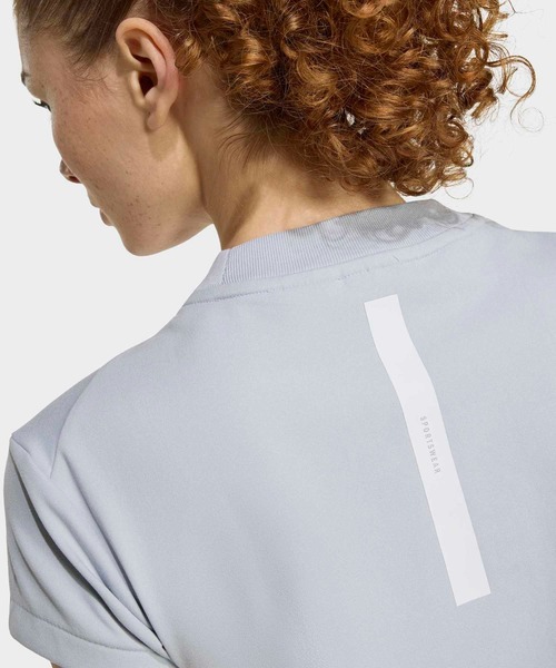 adidas（アディダス）の「adidas Z.N.E. ベビーTシャツ / アディダス adidas（Tシャツ/カットソー・レディース・シルバー・XX-LARGE/LARGE/MEDIUM/SMALL/X-LARGE/X-SMALL）」の4枚目の写真