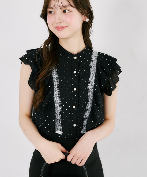 tocco closet(トッコ クローゼット)の「レース装飾ドットラッフルフリルブラウス(シャツ/ブラウス・レディース・ブラック/アイボリー・M)」の2枚目の写真