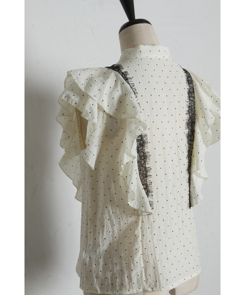 tocco closet(トッコ クローゼット)の「レース装飾ドットラッフルフリルブラウス(シャツ/ブラウス・レディース・ブラック/アイボリー・M)」の21枚目の写真
