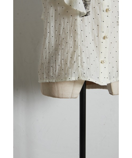 tocco closet(トッコ クローゼット)の「レース装飾ドットラッフルフリルブラウス(シャツ/ブラウス・レディース・ブラック/アイボリー・M)」の4枚目の写真