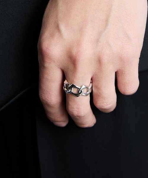 XOLO（ショロ）の「[XOLO JEWELRY/ショロジュエリー] EDGE CHAIN シルバーリング（リング・メンズ・シルバー・L）」の2枚目の写真