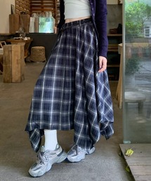 アシンメトリーチェックスカート