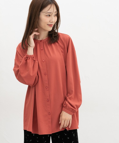 Honeys(ハニーズ)の「マオカラーブラウス(シャツ/ブラウス・レディース・ダークブルー/レッド/モカ/ブラック/オフホワイト・F)」の5枚目の写真