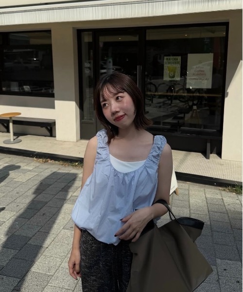 lawgy(ラウジー)の「balloon gather sleeveless tops / バルーンギャザースリーブレストップス(シャツ/ブラウス・レディース・ホワイト/スカイブルー・FREE)」の5枚目の写真