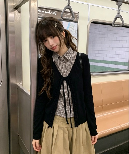 GEMEDA(ジェメダ)の「3色展開フェイクレイヤードデザインチェック柄ロンT(Tシャツ/カットソー・レディース・ホワイト/ブラック/ブラウン・M)」の11枚目の写真