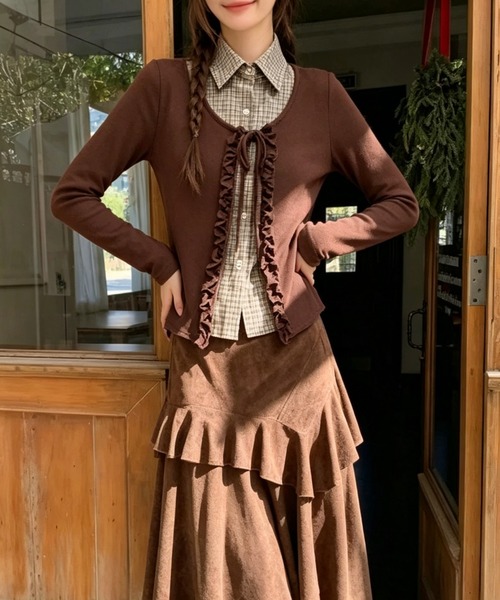 GEMEDA(ジェメダ)の「3色展開フェイクレイヤードデザインチェック柄ロンT(Tシャツ/カットソー・レディース・ホワイト/ブラック/ブラウン・M)」の13枚目の写真