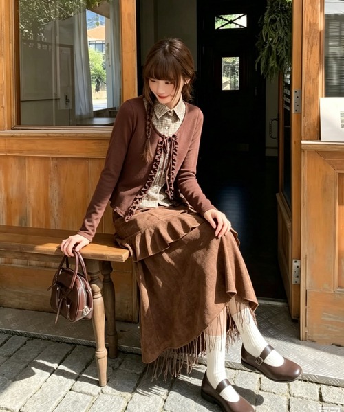 GEMEDA(ジェメダ)の「3色展開フェイクレイヤードデザインチェック柄ロンT(Tシャツ/カットソー・レディース・ホワイト/ブラック/ブラウン・M)」の16枚目の写真