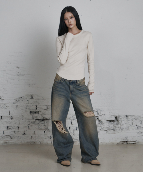 CURETTY(キュリティ)の「C 90S LINE BASIC ロングスリーブTシャツ_ベージュ(Tシャツ/カットソー・レディース・Beige・SMALL/MEDIUM)」の3枚目の写真