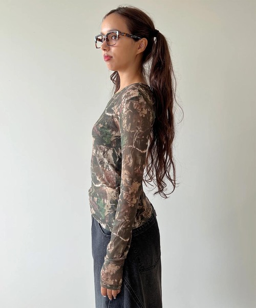 ANNA SUI mini(アナスイ・ミニ)の「anna sui nyc / アナスイエヌワイシー CAMO シアートップス(Tシャツ/カットソー・レディース・ピンク/カーキ・FREE)」の5枚目の写真