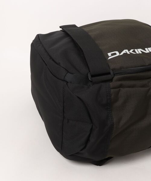 DAKINE(ダカイン)の「DAKINE ATLAS BACKPACK 2.0 28L バックパック/リュック 【2026年秋冬モデル】/ダカイン28リッター(バックパック/リュック・メンズ・ブラック/ピンク/マルチ・FREE)」の4枚目の写真