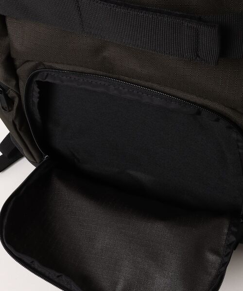 DAKINE(ダカイン)の「DAKINE ATLAS BACKPACK 2.0 28L バックパック/リュック 【2026年秋冬モデル】/ダカイン28リッター(バックパック/リュック・メンズ・ブラック/ピンク/マルチ・FREE)」の6枚目の写真