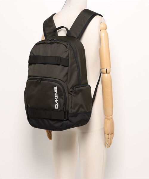 DAKINE(ダカイン)の「DAKINE ATLAS BACKPACK 2.0 28L バックパック/リュック 【2026年秋冬モデル】/ダカイン28リッター(バックパック/リュック・メンズ・ブラック/ピンク/マルチ・FREE)」の7枚目の写真