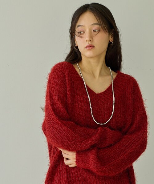 DISCOAT(ディスコート)の「【Noka】フェザーヤーンVネックプルオーバー《WEB限定》(ニット/セーター・レディース・レッド/サックスブルー/アイボリー・FREE)」の16枚目の写真