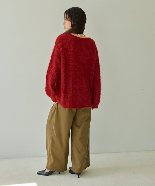 DISCOAT(ディスコート)の「【Noka】フェザーヤーンVネックプルオーバー《WEB限定》(ニット/セーター・レディース・レッド/サックスブルー/アイボリー・FREE)」の18枚目の写真