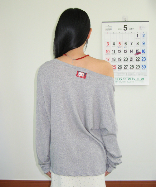 RONRON(ロンロン)の「BETTY BOOP CAT PLUSH LONG SLEEVE GREY(Tシャツ/カットソー・レディース・その他・FREE)」の4枚目の写真