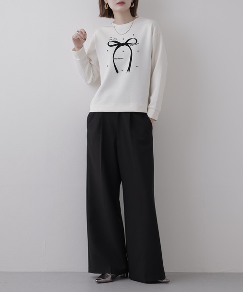 Miunelora(ミューネローラ)の「Miunelora リボンモチーフダンボールプルオーバー 長袖(Tシャツ/カットソー・レディース・アイボリー/モカ・38)」の4枚目の写真