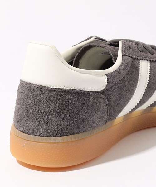 adidas（アディダス）の「adidas Originals HANDBALL SPEZIAL スエードスニーカー（スニーカー・メンズ・グレー・9.5/9/8.5/8/10）」の3枚目の写真