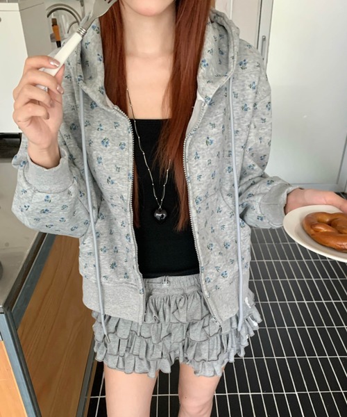Sibra(シブラ)の「小花柄ジップアップフードパーカー(パーカー・レディース・グレー/ネイビー・M)」の22枚目の写真