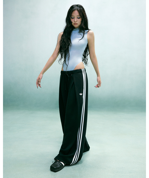 adidas(アディダス)の「【ADIDAS × JENNIE】 SUPERSTAR SQ BALLET W(スニーカー・レディース・ブラック/ホワイト・24cm/23cm/25cm/24.5cm/23.5cm)」の9枚目の写真