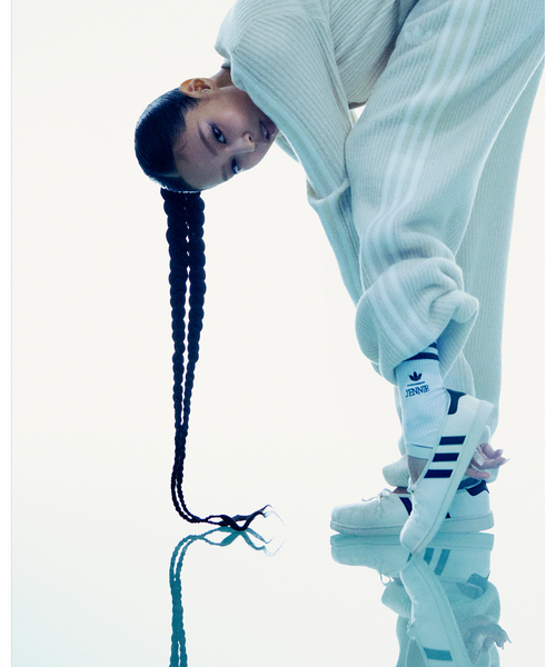 adidas(アディダス)の「【ADIDAS × JENNIE】 SUPERSTAR SQ BALLET W(スニーカー・レディース・ブラック/ホワイト・24cm/23cm/25cm/24.5cm/23.5cm)」の15枚目の写真