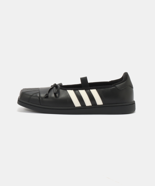 adidas(アディダス)の「【ADIDAS × JENNIE】 SUPERSTAR SQ BALLET W(スニーカー・レディース・ブラック/ホワイト・24cm/23cm/25cm/24.5cm/23.5cm)」の22枚目の写真
