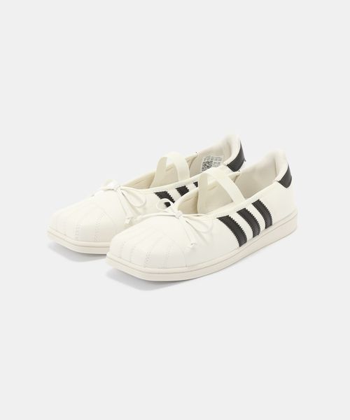 adidas(アディダス)の「【ADIDAS × JENNIE】 SUPERSTAR SQ BALLET W(スニーカー・レディース・ブラック/ホワイト・24cm/23cm/25cm/24.5cm/23.5cm)」の3枚目の写真