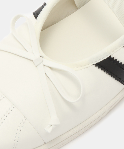 adidas(アディダス)の「【ADIDAS × JENNIE】 SUPERSTAR SQ BALLET W(スニーカー・レディース・ブラック/ホワイト・24cm/23cm/25cm/24.5cm/23.5cm)」の4枚目の写真