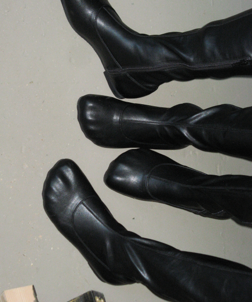 FOGGY MOODY(ポギムディ)の「Toe 0058. スパンデックス ニーハイブーツ(ブーツ・レディース・ブラック・22.5cm/23cm/23.5cm/24cm/24.5cm/25cm)」の2枚目の写真