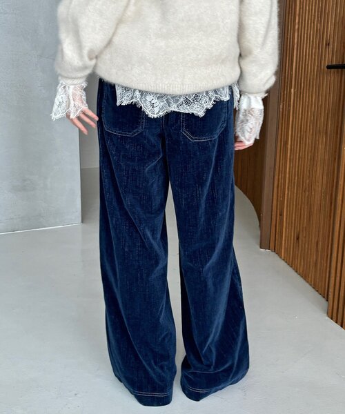 DouDou(ドゥドゥ)の「インディゴ別珍デニム(デニムパンツ・レディース・ネイビー/ブルー・36/38)」の7枚目の写真