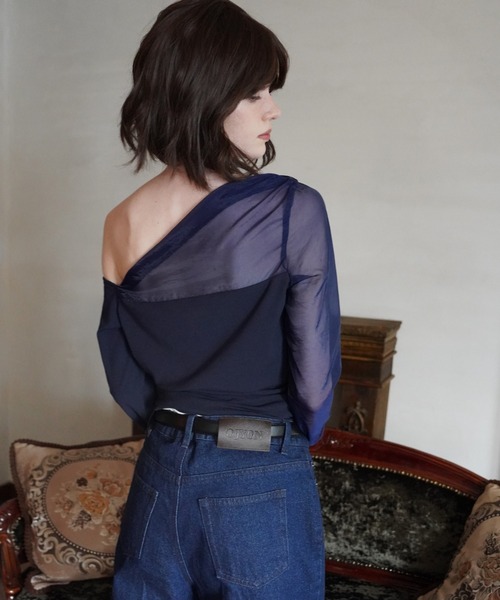 OJYON(オジョン)の「courser asymmetry sheer top(その他トップス・レディース・クリーム/ブラウン/ネイビー・FREE)」の3枚目の写真