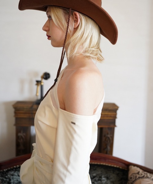 OJYON(オジョン)の「courser asymmetry sheer top(その他トップス・レディース・クリーム/ブラウン/ネイビー・FREE)」の15枚目の写真