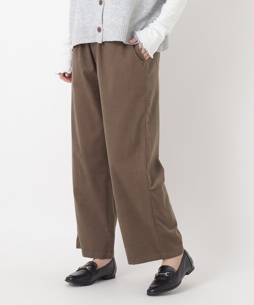 one'sterrace(ワンズテラス)の「コーデュロイ イージーストレートパンツ(その他パンツ・レディース・アイボリー系8/ブラック系8/ダークブラウン系8・02)」の3枚目の写真
