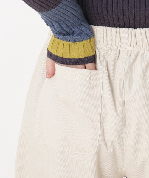 one'sterrace(ワンズテラス)の「コーデュロイ イージーストレートパンツ(その他パンツ・レディース・アイボリー系8/ブラック系8/ダークブラウン系8・02)」の9枚目の写真