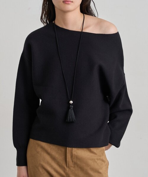 LOUNGEDRESS(ラウンジドレス)の「《セットアップ可》スウェットライクドルマンニット(ニット/セーター・レディース・レッド/グレー/ブラック/ライトベージュ・FREE)」の1枚目の写真