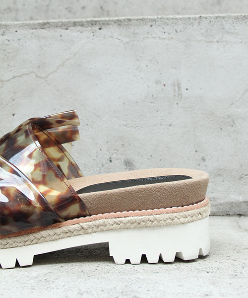 UNITED TOKYO（ユナイテッドトウキョウ）の「タイアップスライドサンダル（サンダル・レディース・マルチ/ブラック/ベージュ・2/0/1）」の6枚目の写真