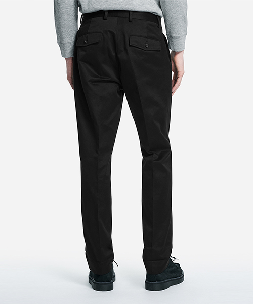 Saturdays NYC（サタデーズ ニューヨークシティ ）の「Gordy Pleated Twill Pants（スラックス・メンズ・ブラック/ベージュ/ネイビー・30/32/29/28/34）」の6枚目の写真