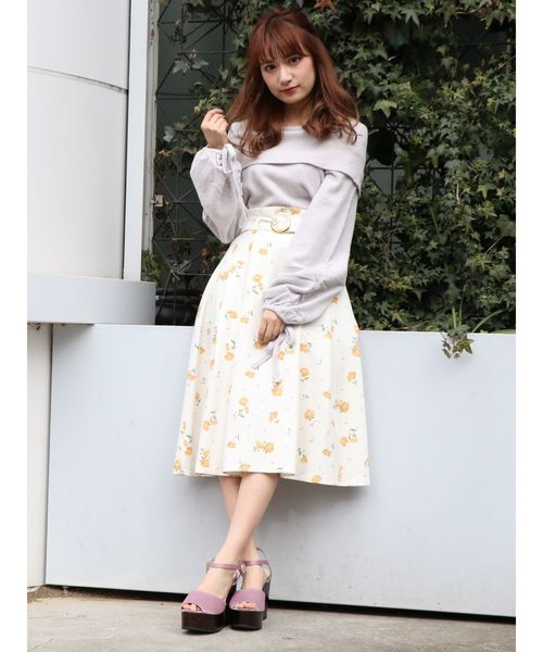 お買得‼︎極上美品Admiral 花柄スカート アイボリー/くすみブルー お買得‼︎極上美品Admiral 花柄スカート アイボリー/くすみブルー