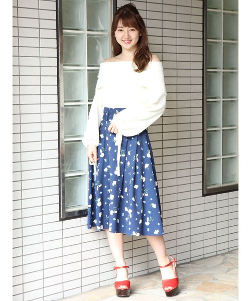 お買得‼︎極上美品Admiral 花柄スカート アイボリー/くすみブルー 予約]水彩柄タイトスカート/アイボリー – Lumier