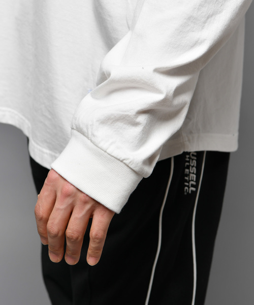 RUSSELL(ラッセル)の「【RUSSELL ATHLETIC】別注バットウィングプリントTシャツ(Tシャツ/カットソー・メンズ・ブラック/オフホワイト・M/L/XL)」の8枚目の写真