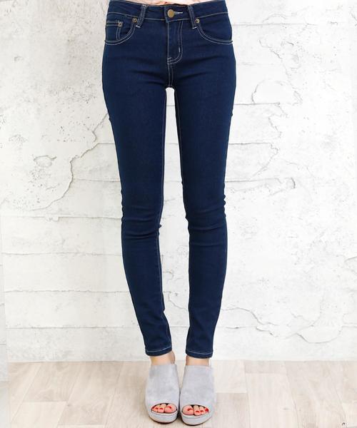 Girly Doll（ガーリードール）の「履き心地抜群のスキニーパンツ!!（デニムパンツ・レディース・ブラック/ホワイト/インディゴブルー/ワンウォッシュ/ダークインディゴブルー・M/S/XS/L/LL）」の13枚目の写真