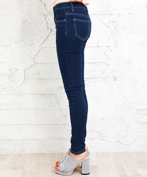 Girly Doll（ガーリードール）の「履き心地抜群のスキニーパンツ!!（デニムパンツ・レディース・ブラック/ホワイト/インディゴブルー/ワンウォッシュ/ダークインディゴブルー・M/S/XS/L/LL）」の14枚目の写真