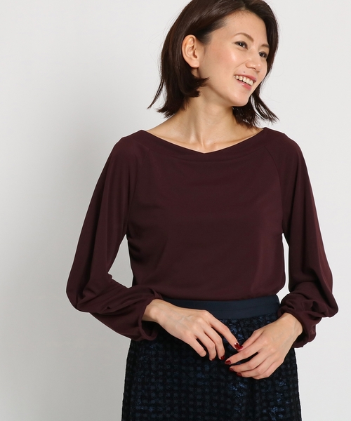 Sunauna(スーナウーナ)の「ツイストスリーブプルオーバー(Tシャツ/カットソー・レディース・ネイビー/グリーン/ライトベージュ/ブラウン系4・38/34)」の2枚目の写真