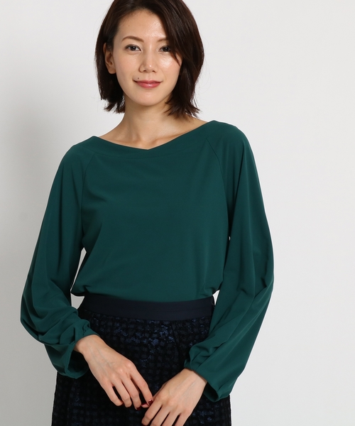 Sunauna(スーナウーナ)の「ツイストスリーブプルオーバー(Tシャツ/カットソー・レディース・ネイビー/グリーン/ライトベージュ/ブラウン系4・38/34)」の1枚目の写真