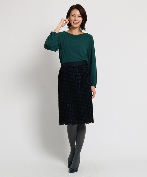 Sunauna(スーナウーナ)の「ツイストスリーブプルオーバー(Tシャツ/カットソー・レディース・ネイビー/グリーン/ライトベージュ/ブラウン系4・38/34)」の10枚目の写真