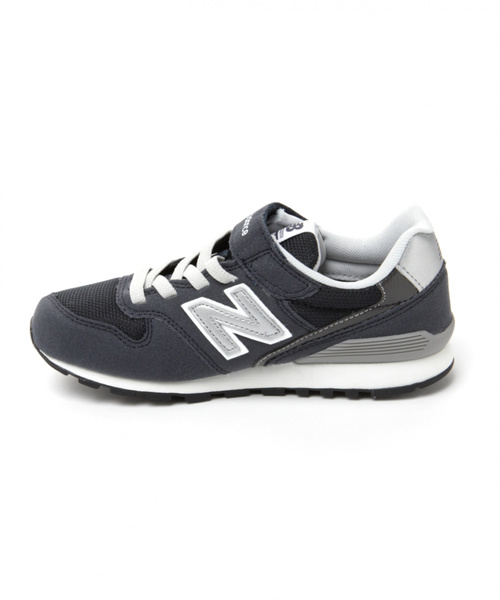 NEW BALANCE(ニューバランス)の「【キッズ】NEW BALANCE 996/808790(スニーカー・キッズ・ネイビー/グレー・22cm/23cm/17cm/18cm/19cm/20cm/21cm)」の16枚目の写真