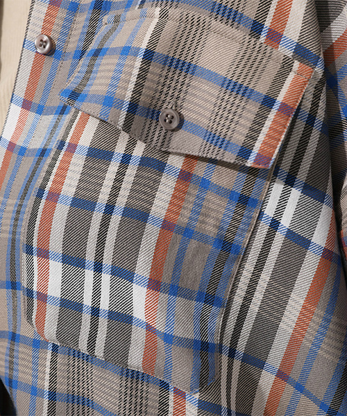 AZUL by moussy(アズールバイマウジー)の「CHECK SHIRT/チェックシャツ(シャツ/ブラウス・レディース・グレー系その他/ホワイト系その他/レッド系その他・FREE)」の13枚目の写真
