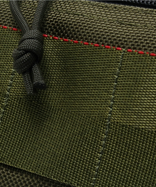 BRIEFING(ブリーフィング)の「BRIEFING×BEAMS PLUS / 別注 “Fleet Messenger Bag”(ショルダーバッグ・メンズ・ブラック/オリーブ・ONE SIZE)」の10枚目の写真