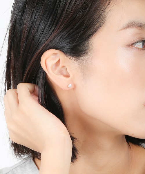 Jouete(ジュエッテ)の「ジルコニア ピアス(ピアス(両耳用)・レディース・プラチナム/イエローゴールド・FREE)」の4枚目の写真